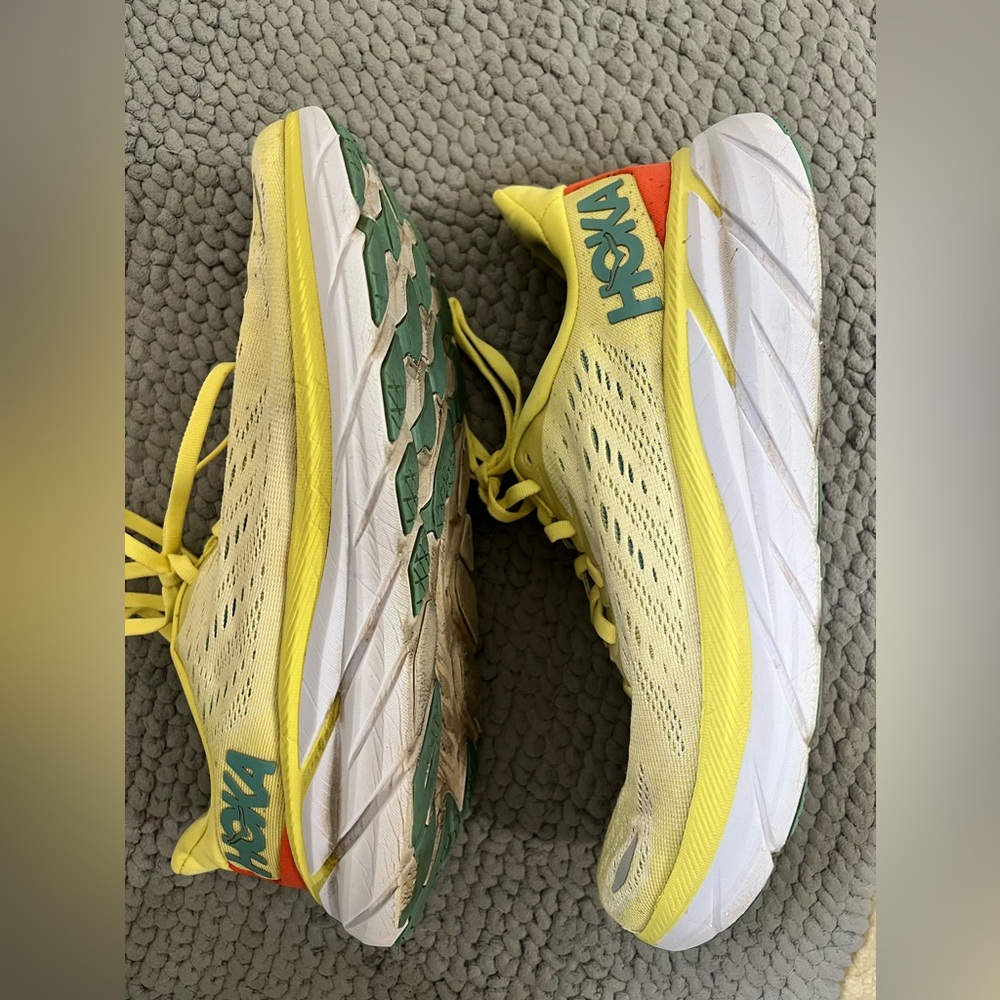 Hoka Clifton 8 - Good condition with wear at sole -  spring yellow